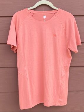 Fox Peach Colored T Shirt Size Large